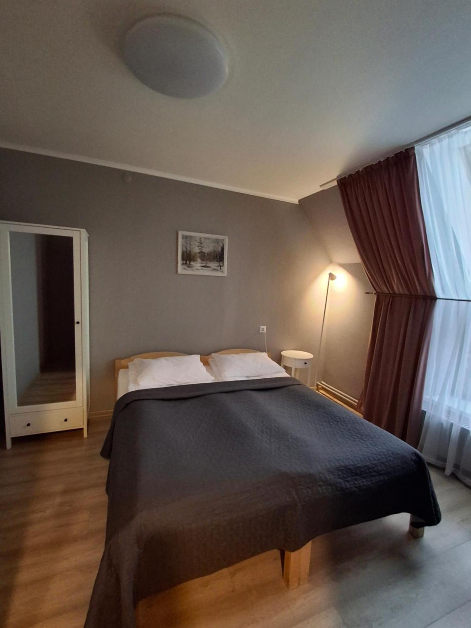 Hotel Melturi Kültér fotó